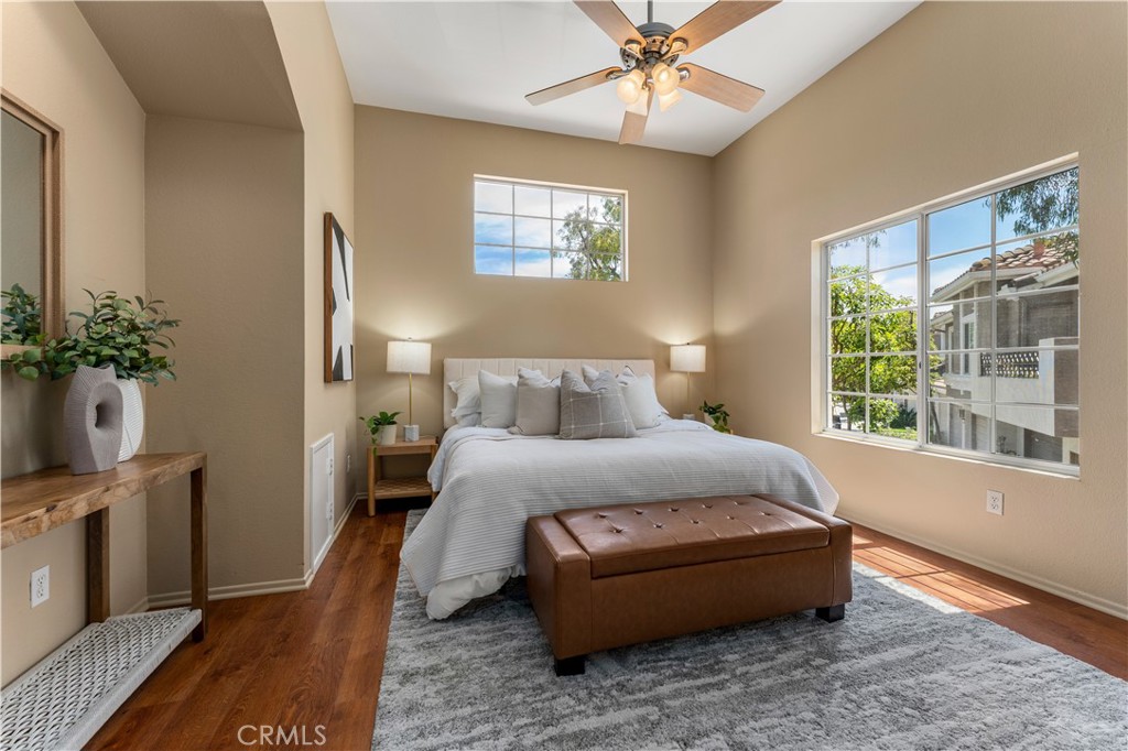 1029 S Dewcrest