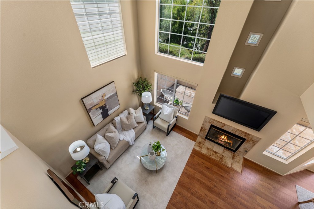 1029 S Dewcrest