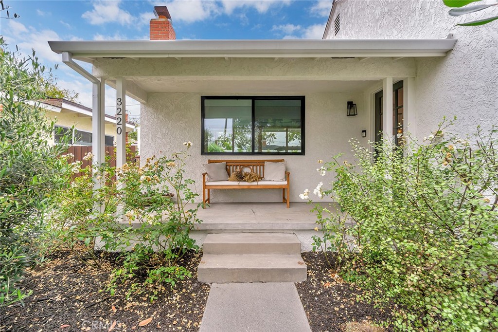 3220 Iroquois Ave.