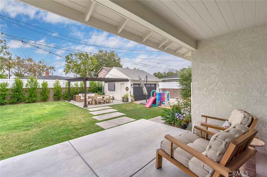 3220 Iroquois Ave.