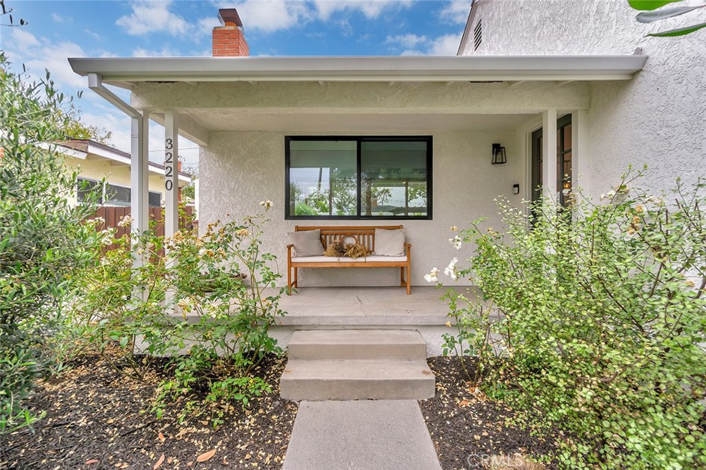 3220 Iroquois Ave.