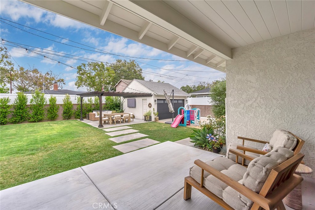 3220 Iroquois Ave.
