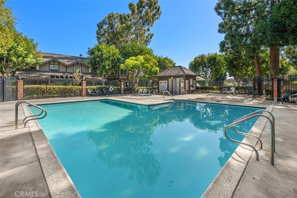 2322 S Mira Court