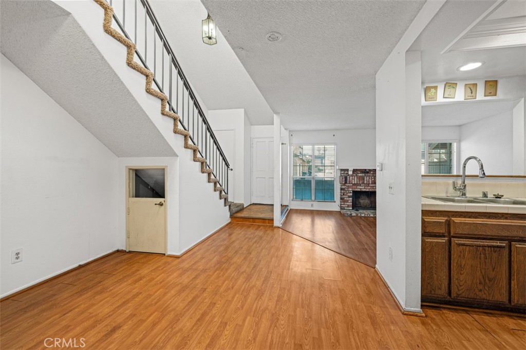 2322 S Mira Court