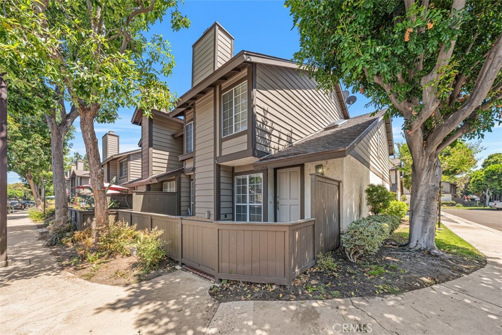 2322 S Mira Court