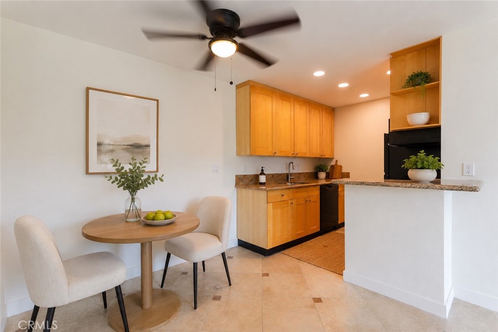 448 N Bellflower 216