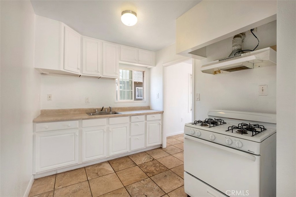 515.5 Broadway E