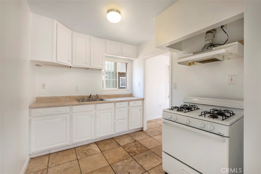515.5 Broadway E