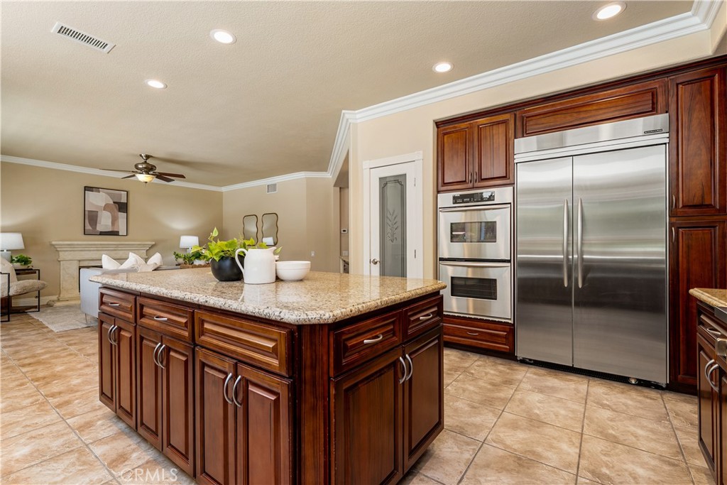 970 S Barton Court