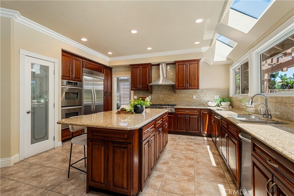 970 S Barton Court