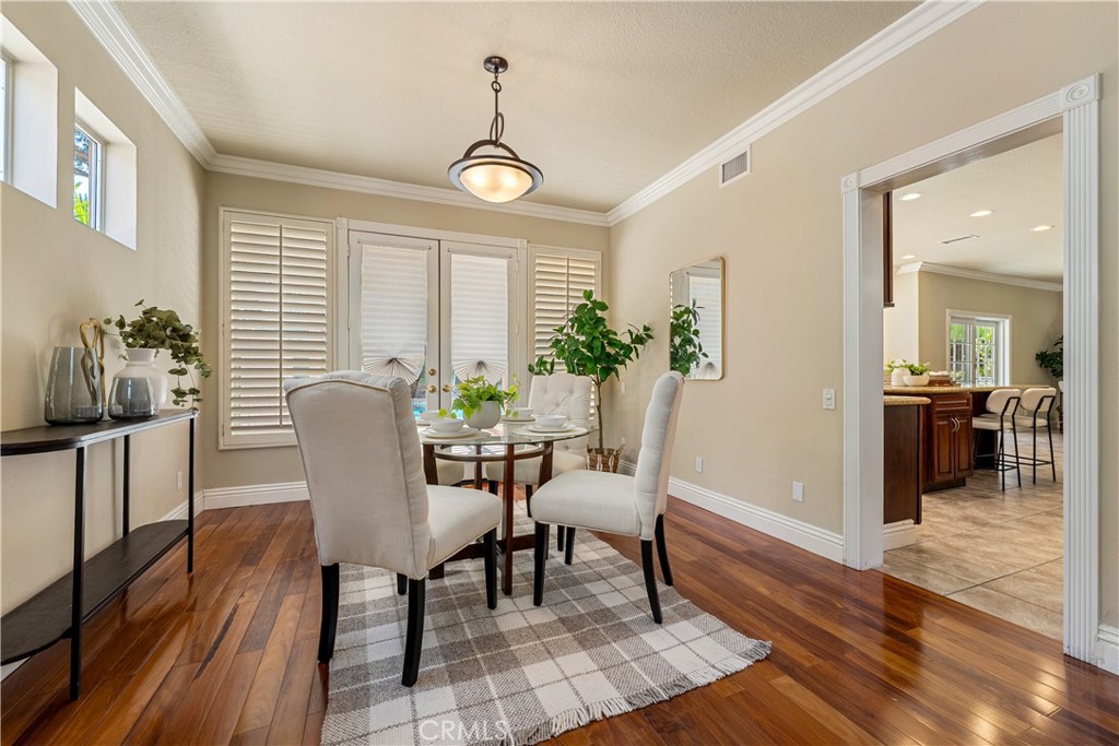 970 S Barton Court