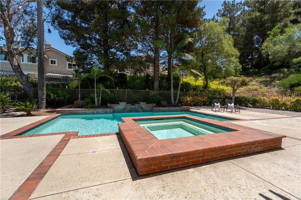 970 S Barton Court