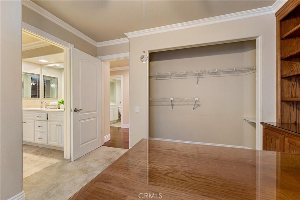 970 S Barton Court