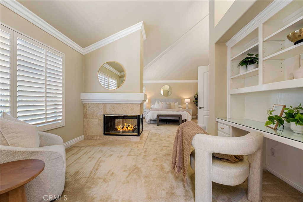 970 S Barton Court
