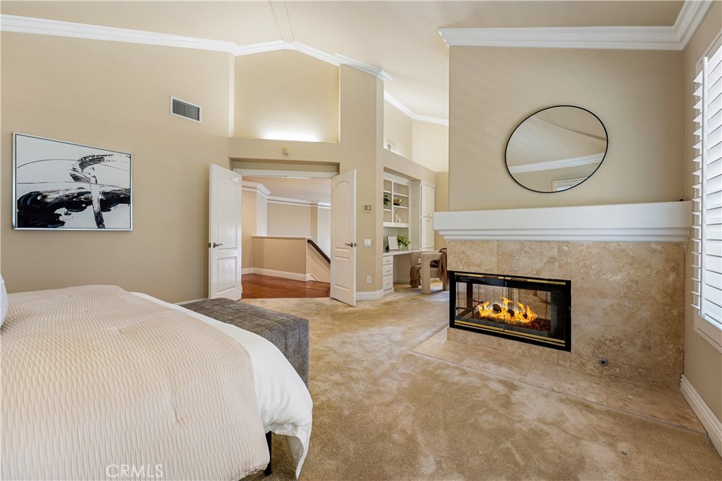 970 S Barton Court