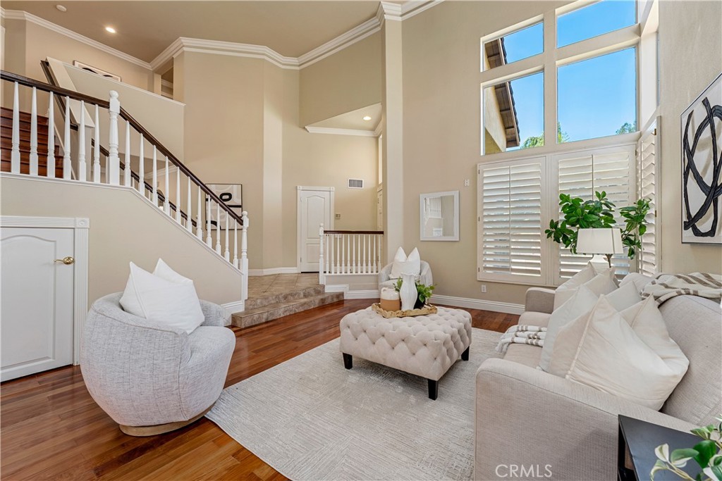 970 S Barton Court