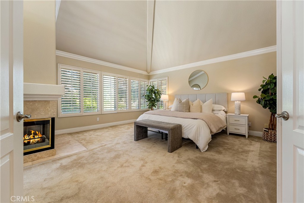 970 S Barton Court