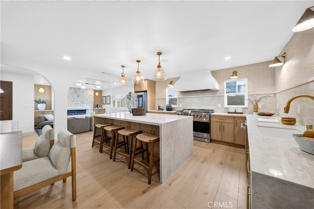 931 Carina Ave