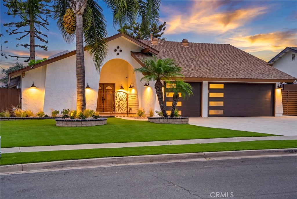 931 Carina Ave