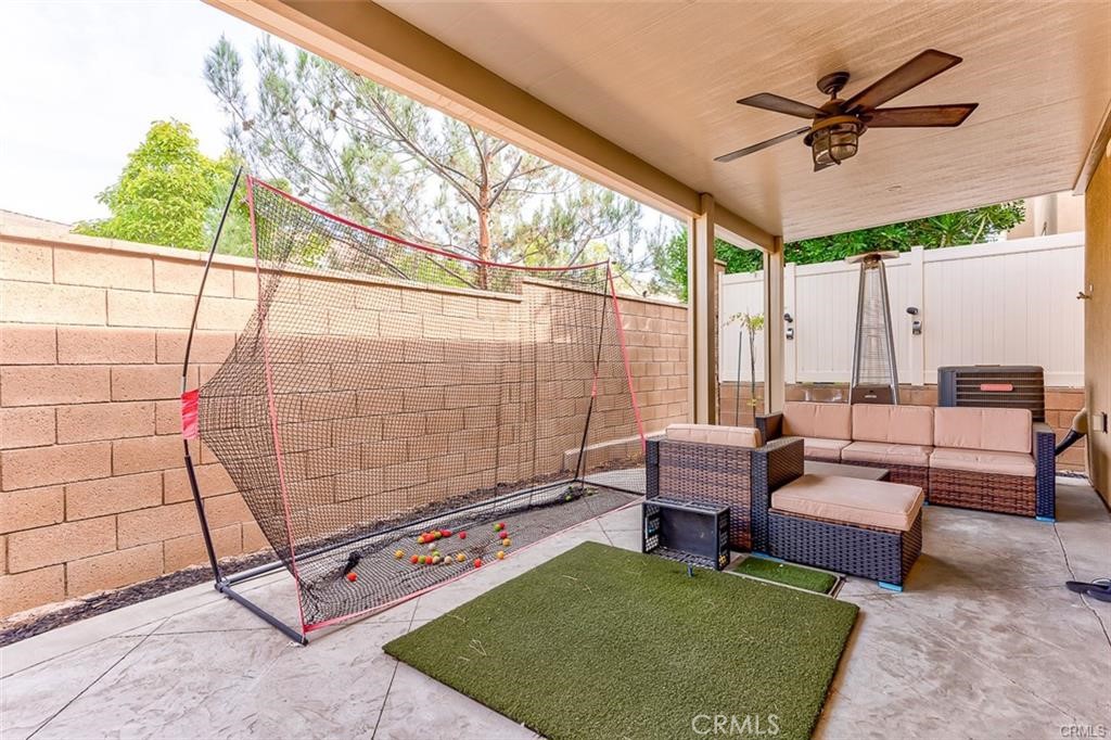 3285 Ledgewood Cir