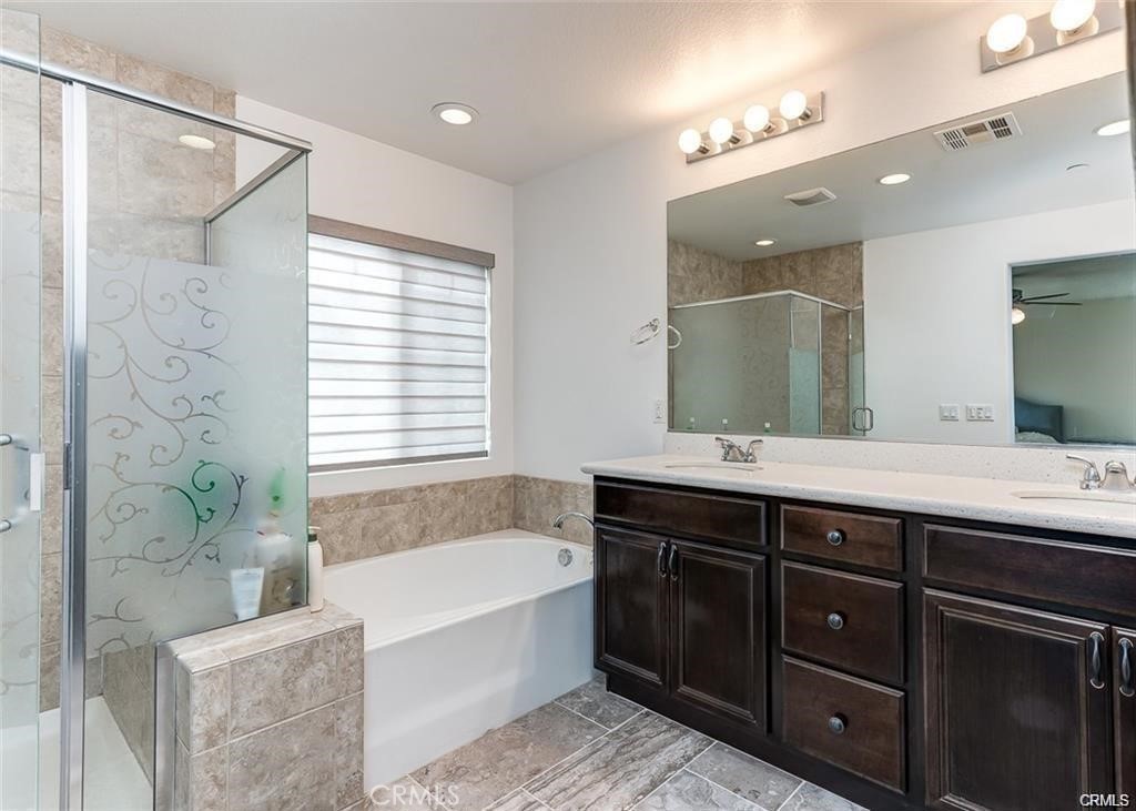 3285 Ledgewood Cir