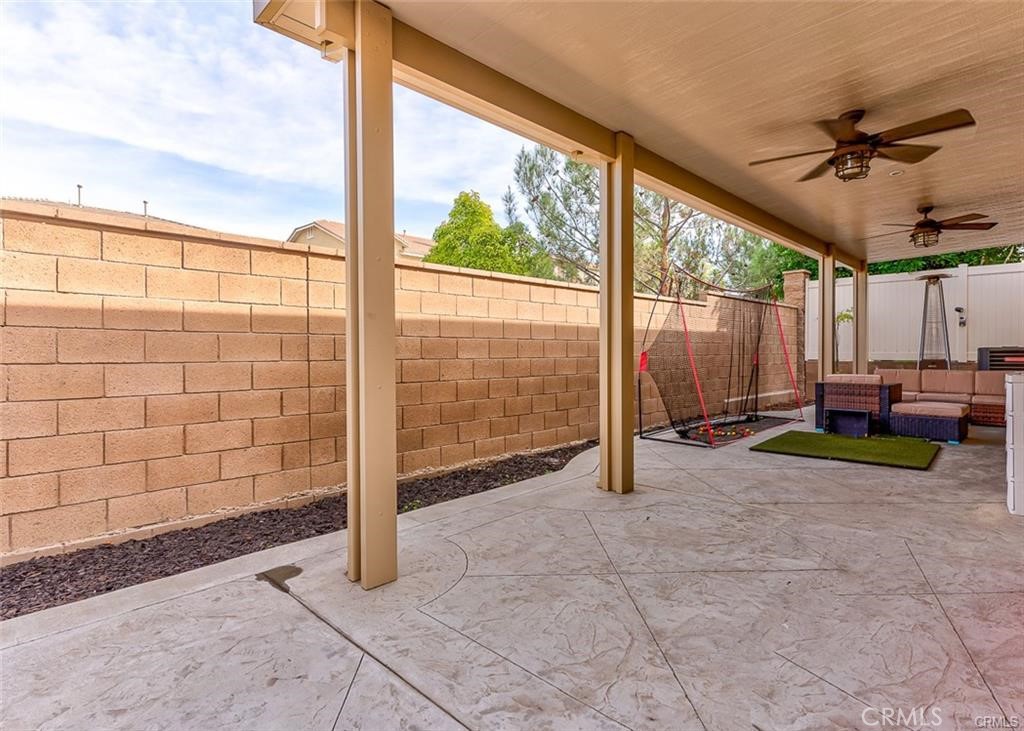 3285 Ledgewood Cir