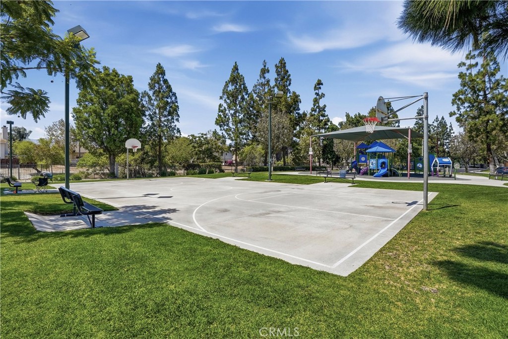 981 Acorn Lane