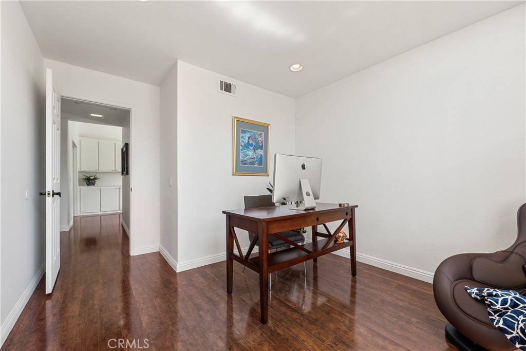 5185 E Fairfield