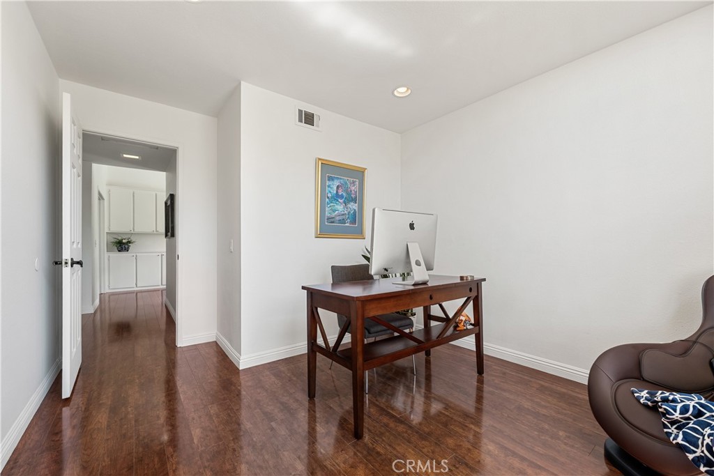 5185 E Fairfield