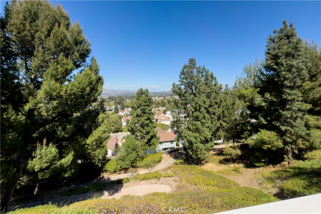 5185 E Fairfield
