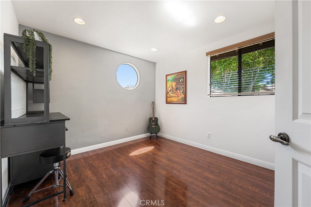 5185 E Fairfield