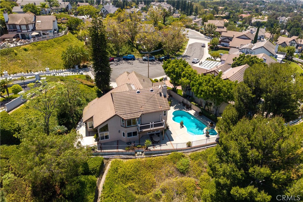 5185 E Fairfield