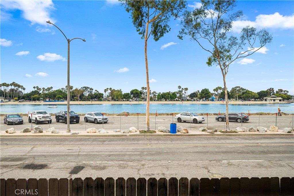 7106 Marina Pacifica Drive S