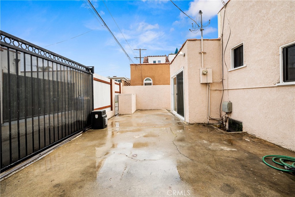 161 Santa Ana