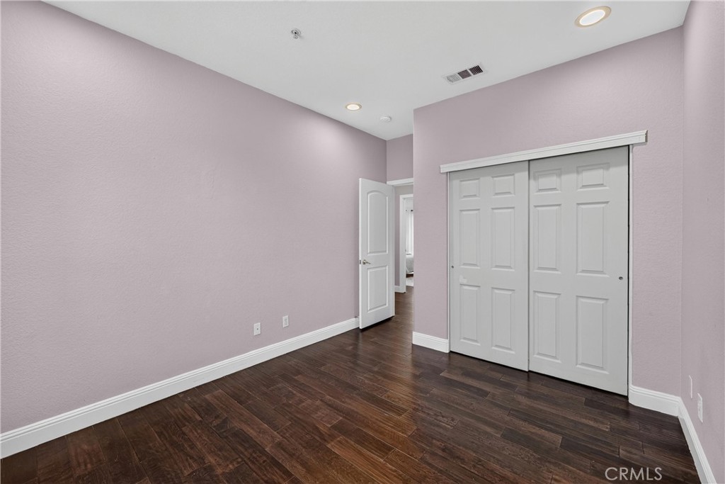 3121 W Ball