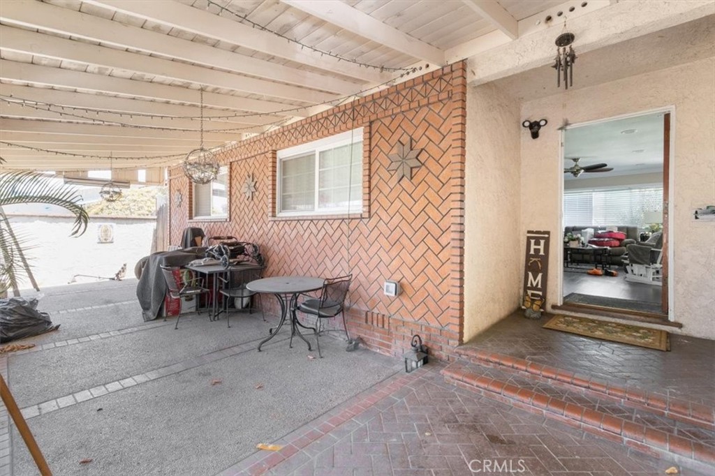 1401 S Joane Way