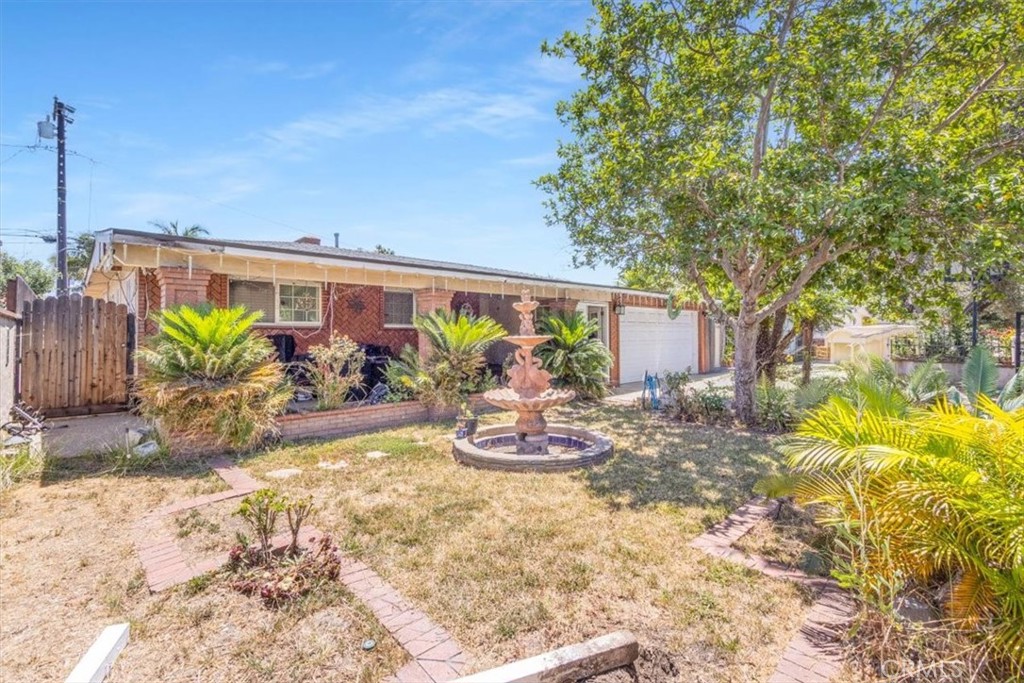 1401 S Joane Way