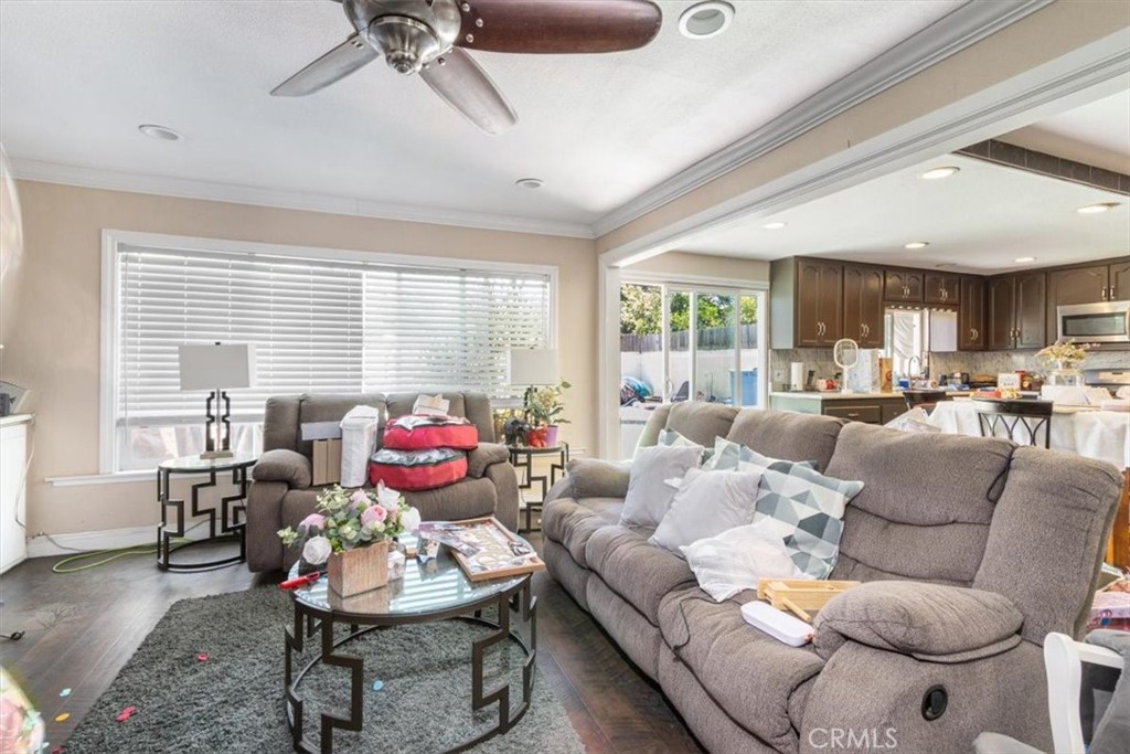 1401 S Joane Way