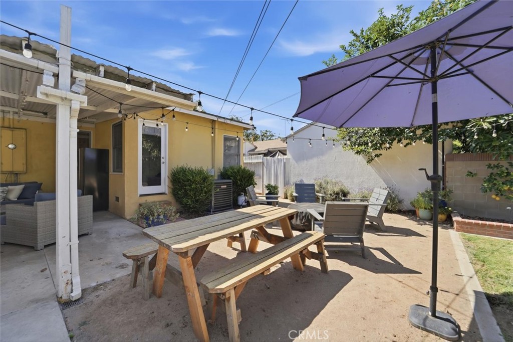 2840 Magnolia