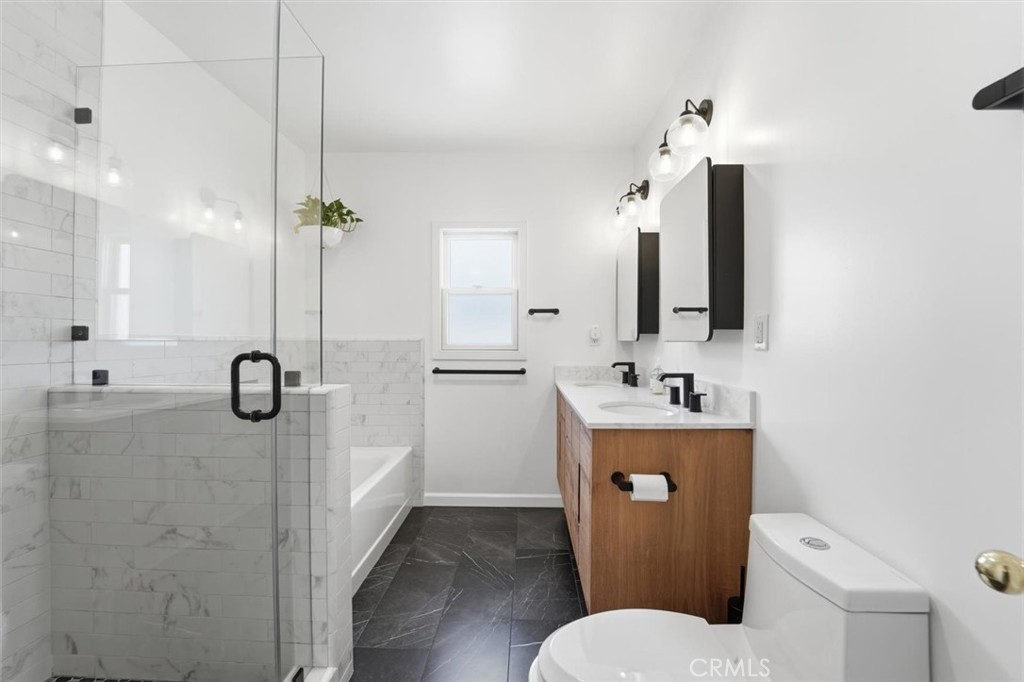 2840 Magnolia