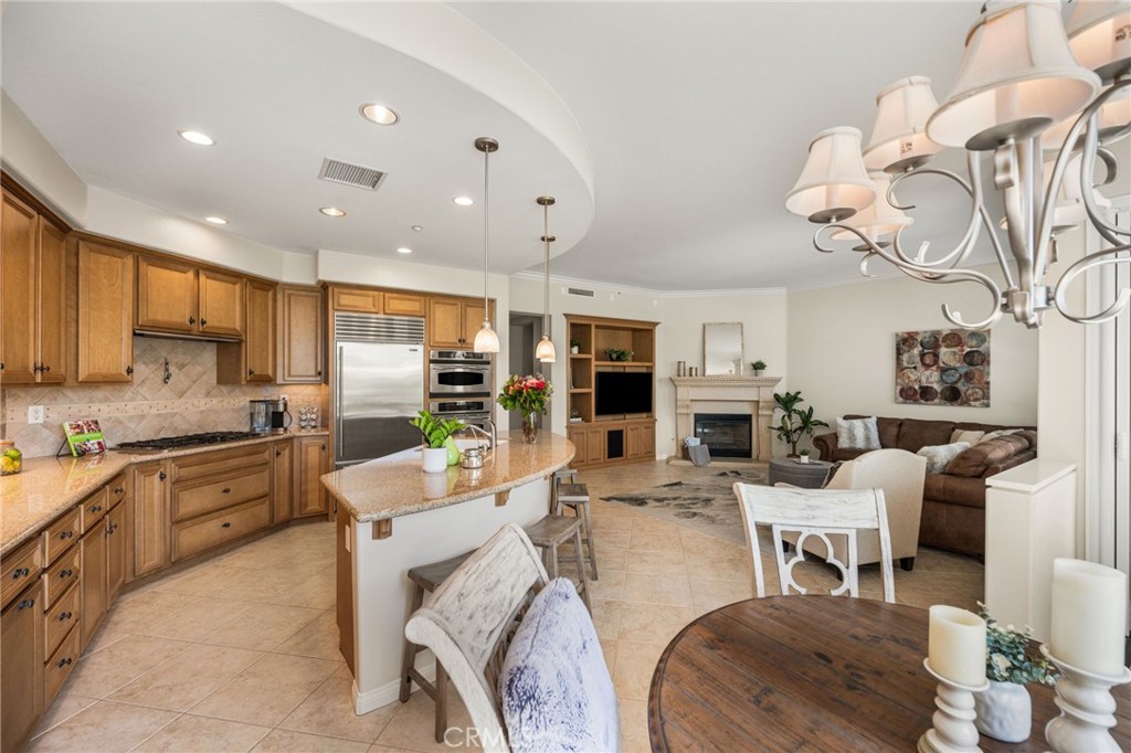 4001 Balmoral