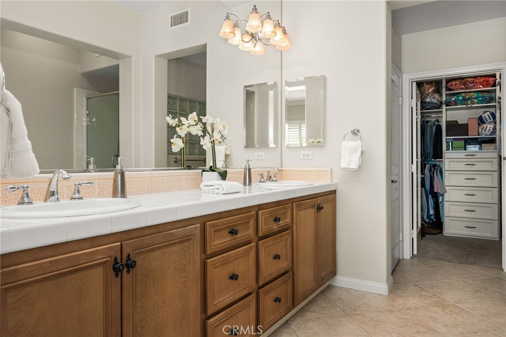 4001 Balmoral
