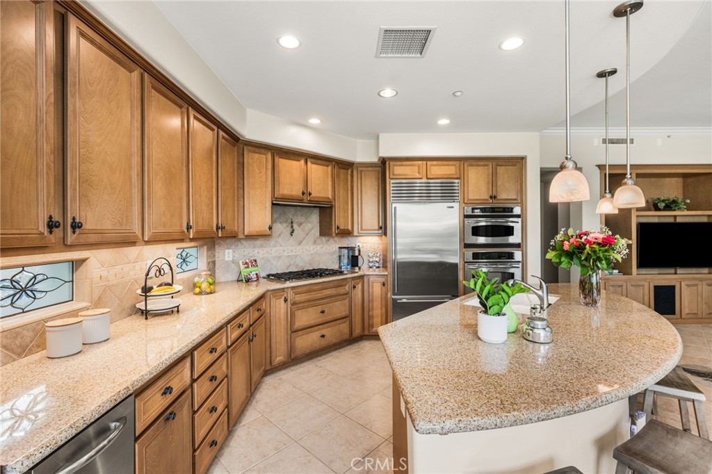 4001 Balmoral