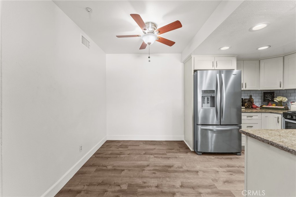 111 S Lakeview