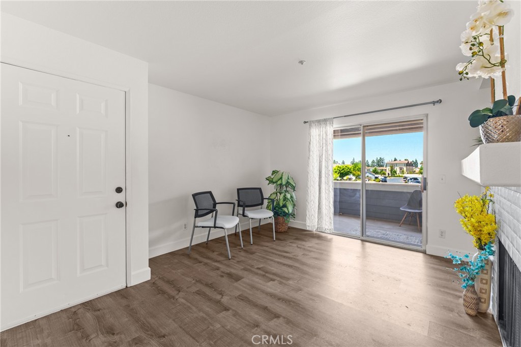 111 S Lakeview