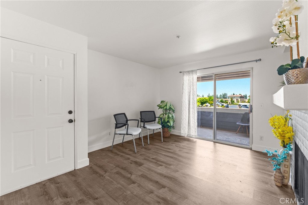 111 S Lakeview