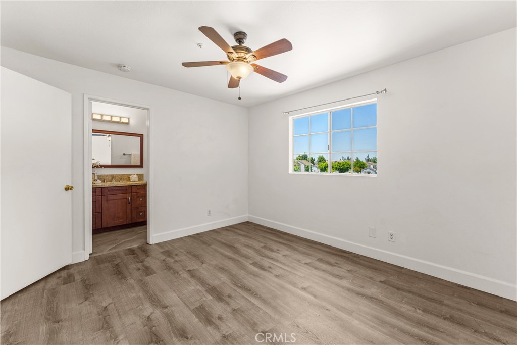 111 S Lakeview