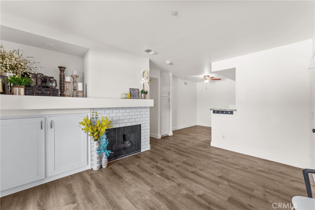111 S Lakeview