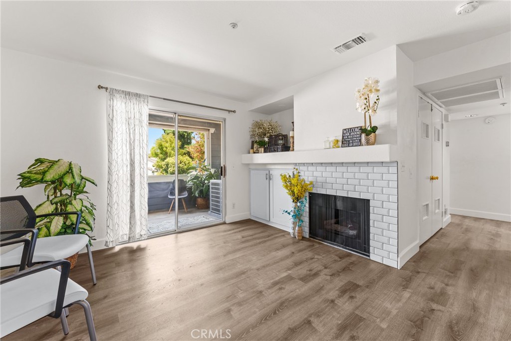 111 S Lakeview