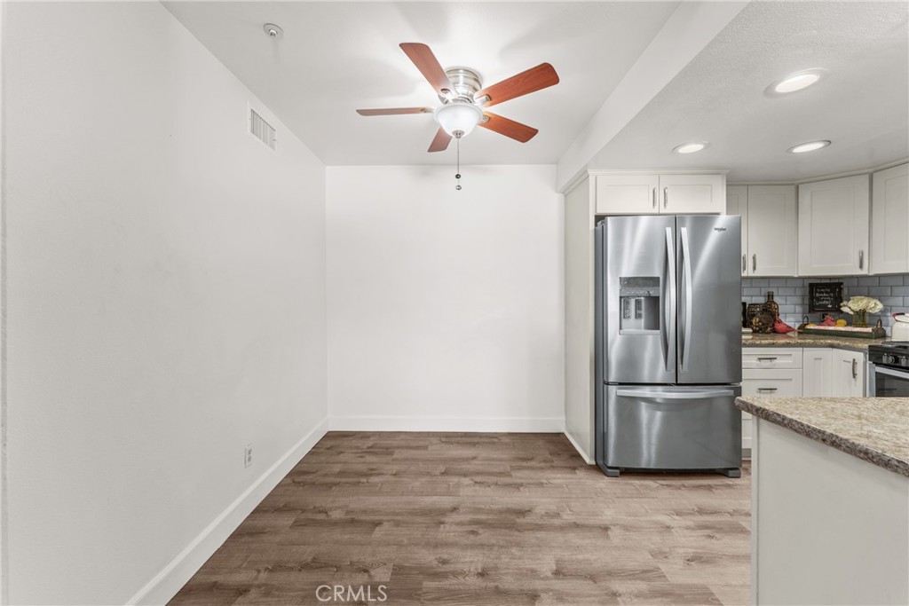 111 S Lakeview